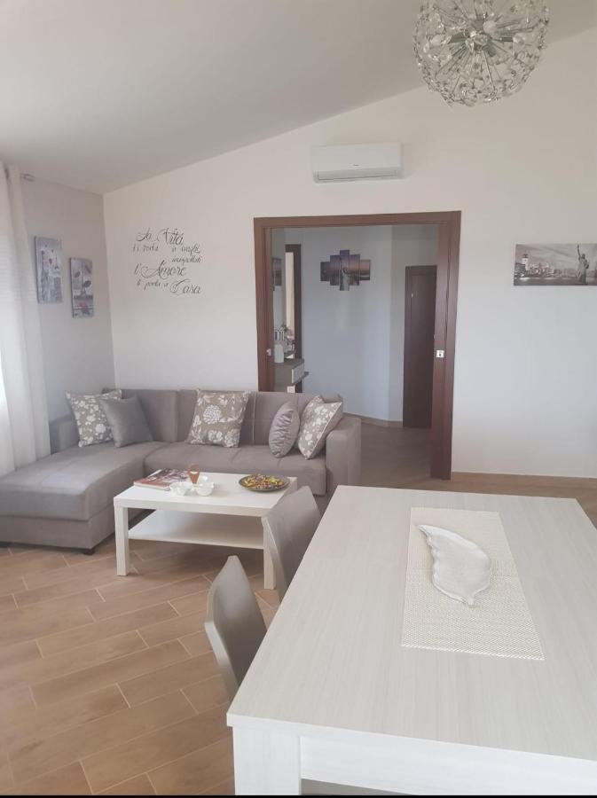 La Casa Delle Rose 2 Βίλα Giba Εξωτερικό φωτογραφία